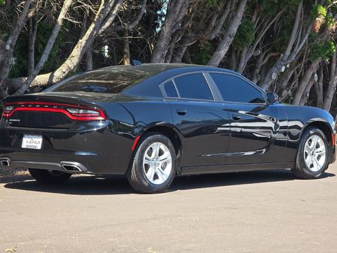 Used 2023 Dodge Charger SXT RWD image 4