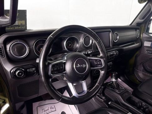 Used 2021 Jeep Wrangler Unlimited Sahara AWD/4WD image 9