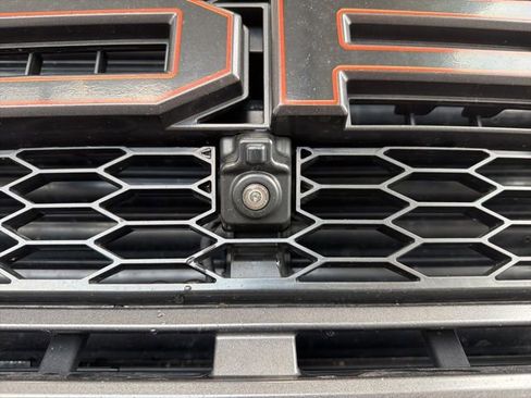 Used 2018 Ford F150 Raptor w/ Equipment Group 802A Luxury image 3