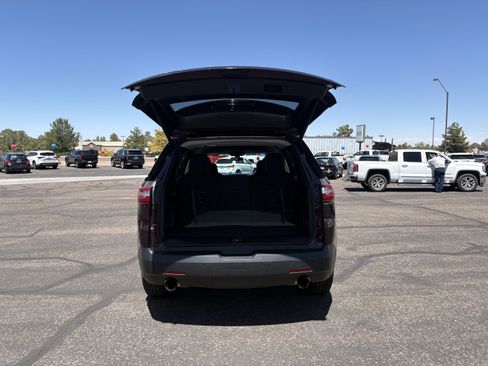 Used 2018 Chevrolet Traverse LT AWD/4WD image 9
