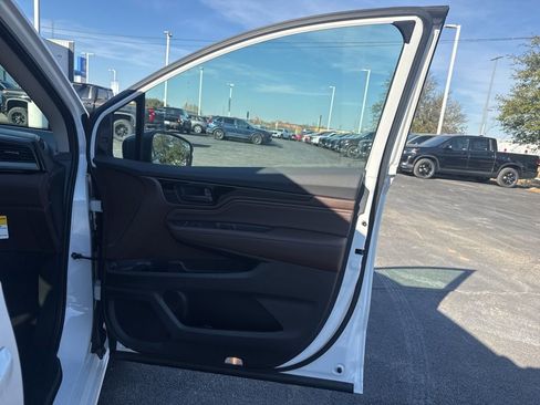 New 2026 Honda Odyssey Touring image 33