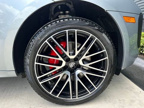 Used 2026 Porsche Macan S AWD/4WD image 41