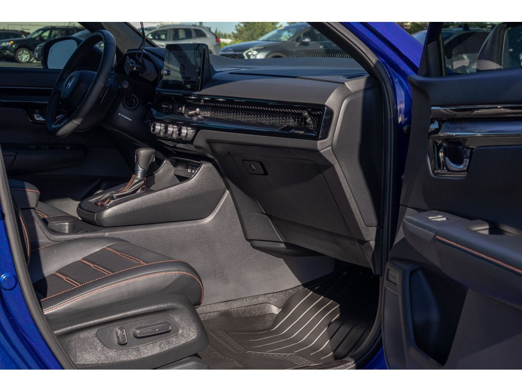 Used 2023 Honda CR-V Sport Touring image 10