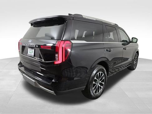 Certified 2025 Ford Expedition Platinum AWD/4WD image 7