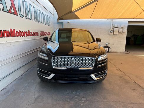 Used 2019 Lincoln Nautilus Reserve image 2