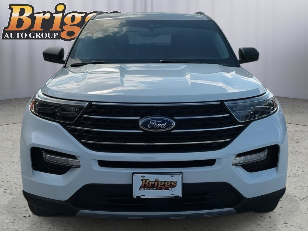 Used 2021 Ford Explorer XLT w/ Equipment Group 202A AWD/4WD image 8