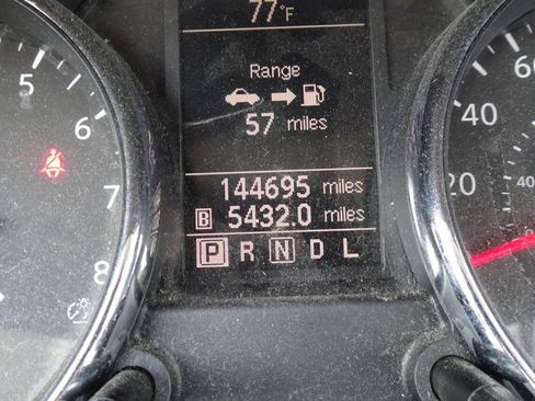 Used 2012 Nissan Rogue S AWD/4WD image 19