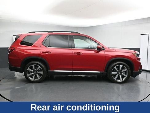 Used 2024 Honda Pilot Elite image 13
