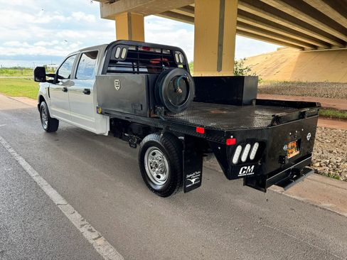 Used 2018 Ford F250 XL w/ Power Equipment Group image 5