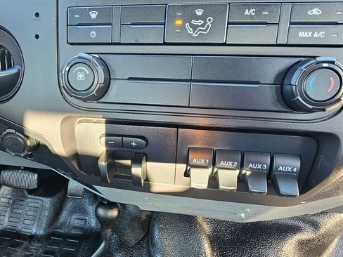 Used 2012 Ford F450 XL w/ High Capacity Trailer Tow Pkg image 12