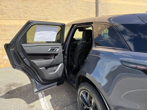 New 2026 Land Rover Range Rover Velar Dynamic SE image 12