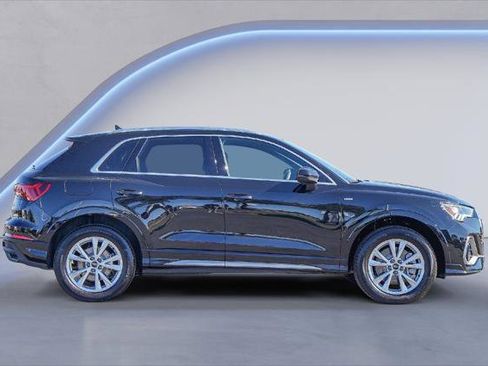 Certified 2025 Audi Q3 2.0T Premium Plus w/ Premium Plus Package AWD/4WD image 4