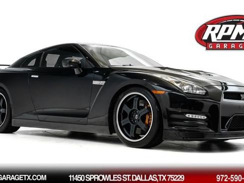 Used 2014 Nissan GT-R Black Edition AWD/4WD image 1