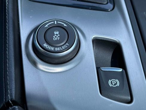 Used 2014 Chevrolet Corvette 2014 Chevrolet Corvette Stingr w/ Battery Protection Package image 19