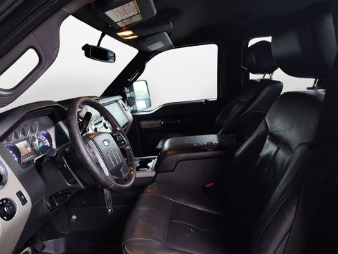 Used 2015 Ford F350 Lariat w/ Lariat Interior Package image 18