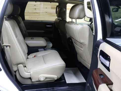 Used 2013 Toyota Sequoia Platinum RWD image 68