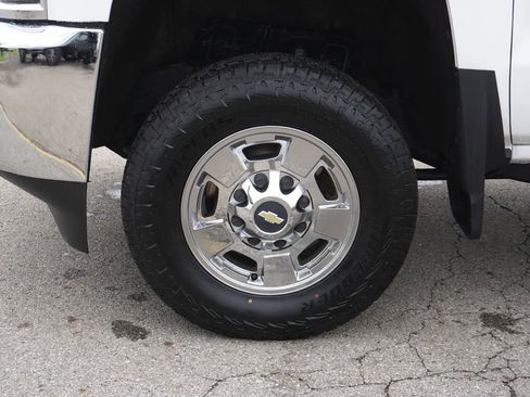Used 2015 Chevrolet Silverado 2500 W/T w/ Snow Plow Prep Package AWD/4WD image 10