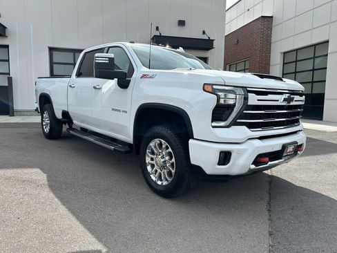 Used 2024 Chevrolet Silverado 3500 LTZ w/ LTZ Plus Package AWD/4WD image 1