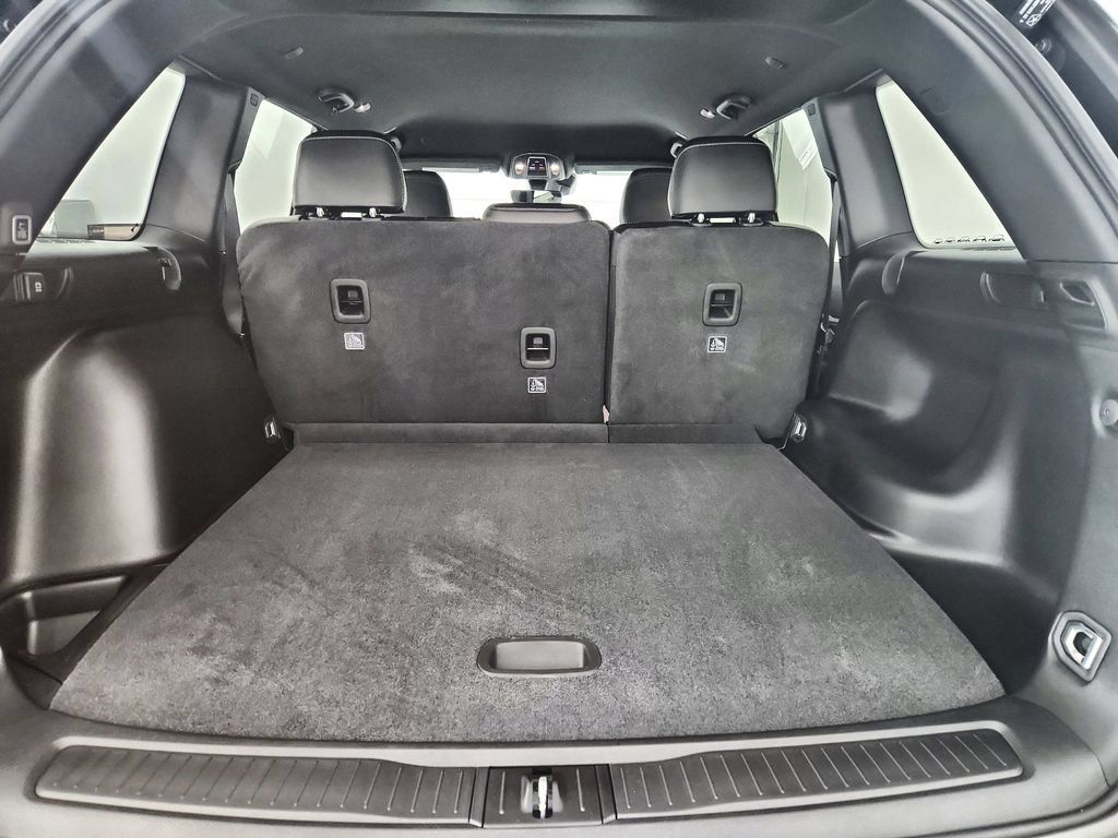 New 2026 Jeep Grand Cherokee Altitude AWD/4WD image 32