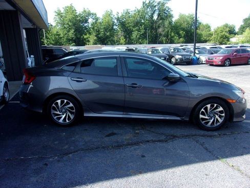 Used 2016 Honda Civic EX image 4