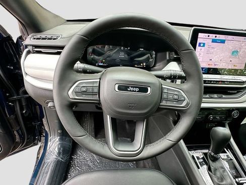 New 2026 Jeep Compass Limited w/ Sun, Sound & Navigation Group AWD/4WD image 12