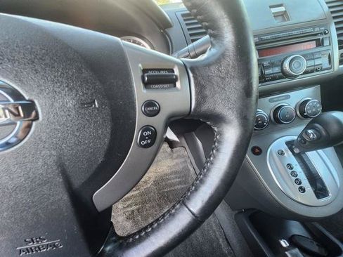 Used 2010 Nissan Sentra 2.0 SR w/ Convenience Pkg FWD image 13