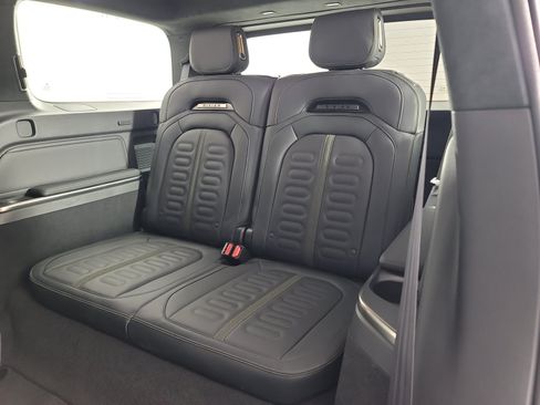 Used 2025 Rivian R1S Adventure AWD/4WD image 22