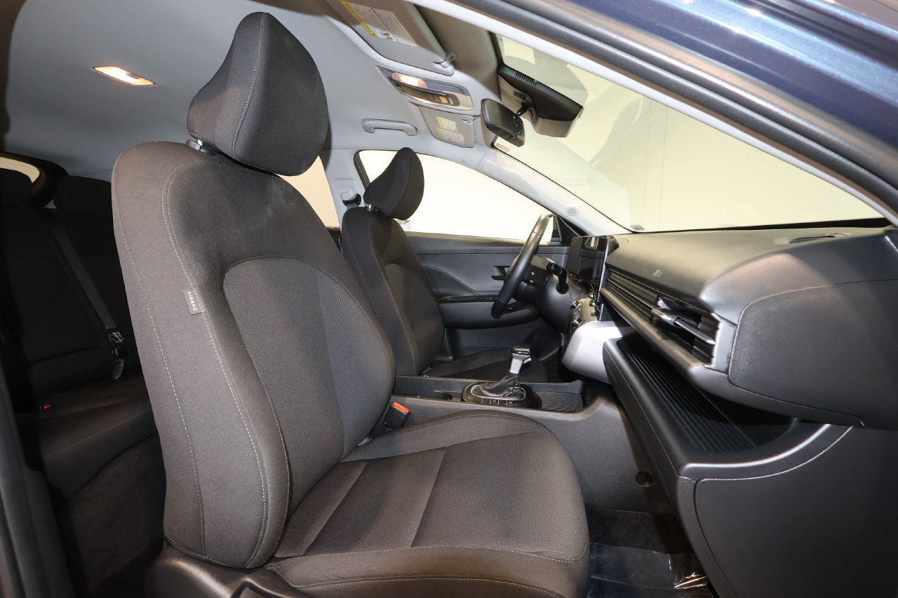 Used 2025 Hyundai Kona SEL AWD/4WD image 26