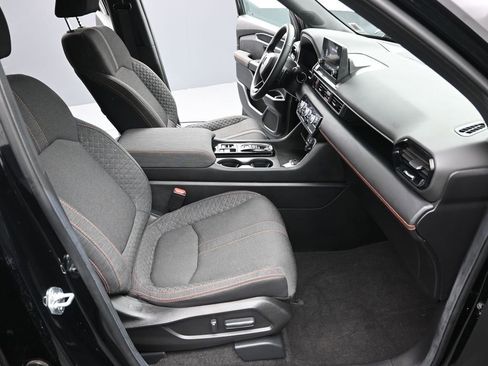 Certified 2025 Honda Pilot Sport image 28