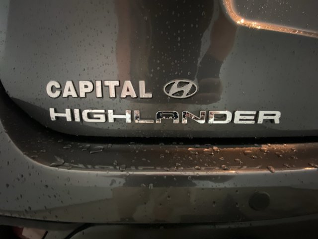 Used 2025 Toyota Highlander XLE AWD/4WD image 28