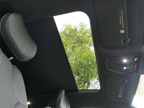 Certified 2024 Cadillac Lyriq Tech RWD image 31