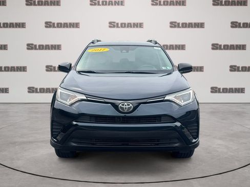 Used 2017 Toyota RAV4 LE AWD/4WD image 8