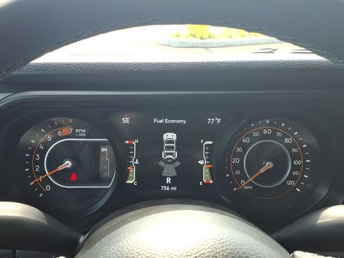 Used 2025 Jeep Wrangler Sport AWD/4WD image 23