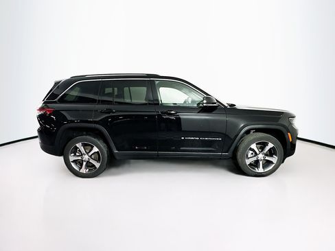 Used 2023 Jeep Grand Cherokee 4WD 4xe w/ Luxury Tech Group II image 10