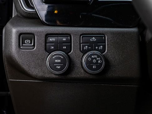 Used 2023 Chevrolet Silverado 1500 RST AWD/4WD image 21