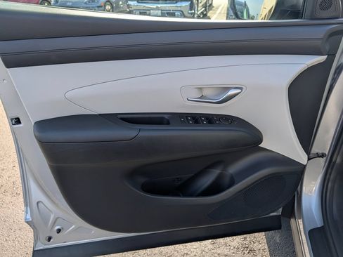 Certified 2025 Hyundai Tucson SEL AWD/4WD image 17