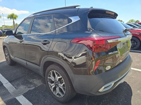 Certified 2022 Kia Seltos EX AWD/4WD image 12