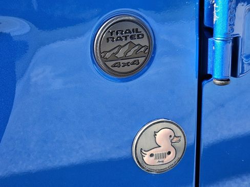 Used 2024 Jeep Wrangler Sport image 17