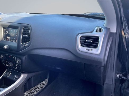 Used 2020 Jeep Compass Sport FWD image 17