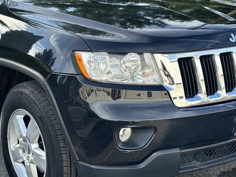 Used 2011 Jeep Grand Cherokee Laredo AWD/4WD image 8