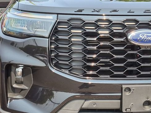 Certified 2025 Ford Explorer ST AWD/4WD image 18