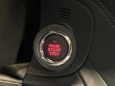 Used 2025 Subaru Outback Touring image 31