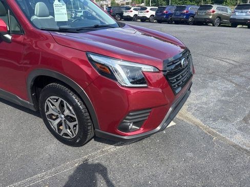 Certified 2024 Subaru Forester Premium AWD/4WD image 6