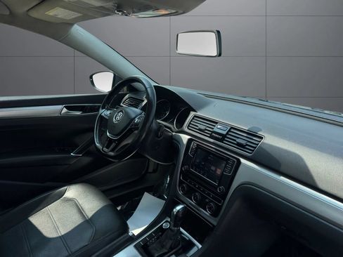 Used 2019 Volkswagen Passat 2.0T Wolfsburg FWD image 14