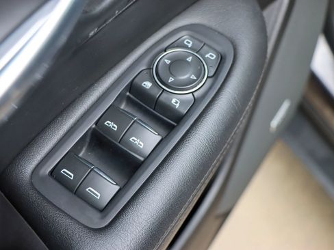 Used 2019 Cadillac XT5 Premium Luxury w/ Driver Assist Package FWD image 14