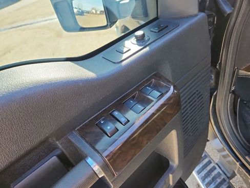 Used 2015 Ford F350 Platinum image 23