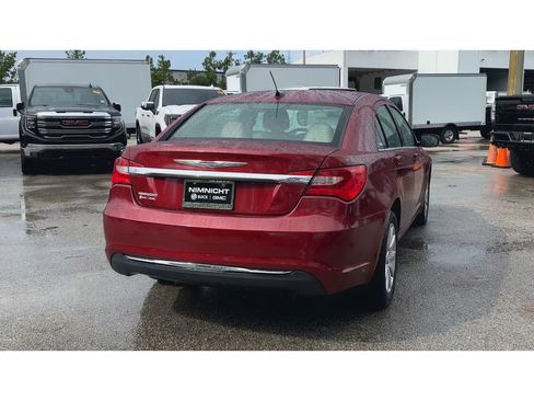 Used 2013 Chrysler 200 Touring FWD image 8