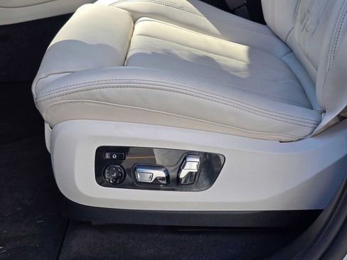 Used 2026 BMW X5 xDrive50e w/ M Sport Package AWD/4WD image 24