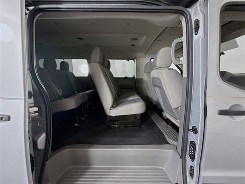 Used 2021 Nissan NV 3500 S image 25