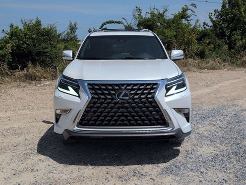 Used 2023 Lexus GX 460 Luxury w/ Sport Design Package AWD/4WD image 9